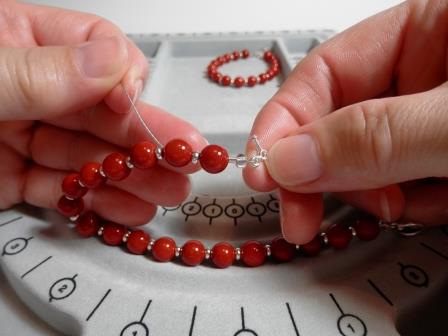 DIY Beaded Bracelet Tutorial For Beginners